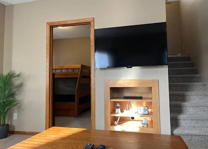 Close To Duluth! Centrally Located
