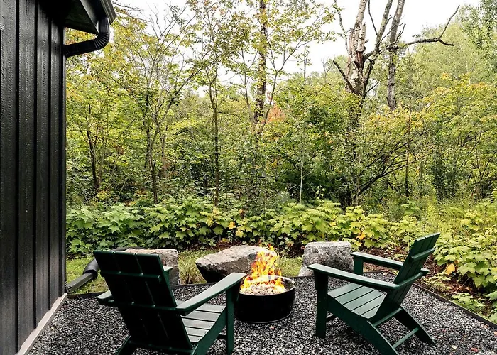 Gorgeous Cabin With Private Sauna For A Romantic Glamping Getaway In Duluth, Minnesota
